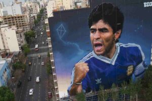 murales diego maradona